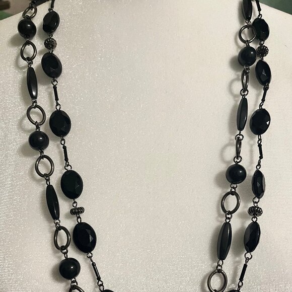 Black Beaded Necklace - Picture 5 of 5